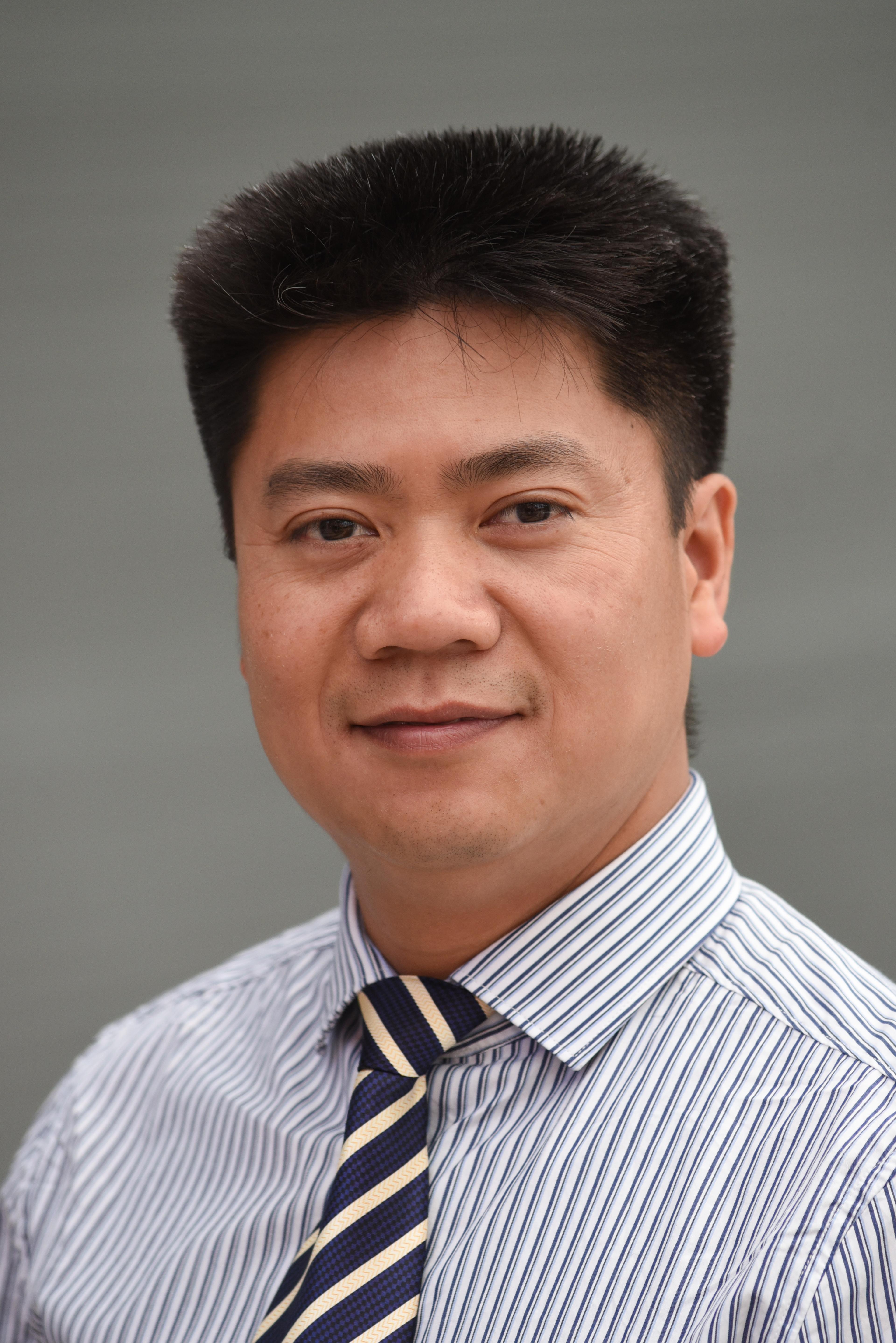 Photo - Professor Tuan Nguyen