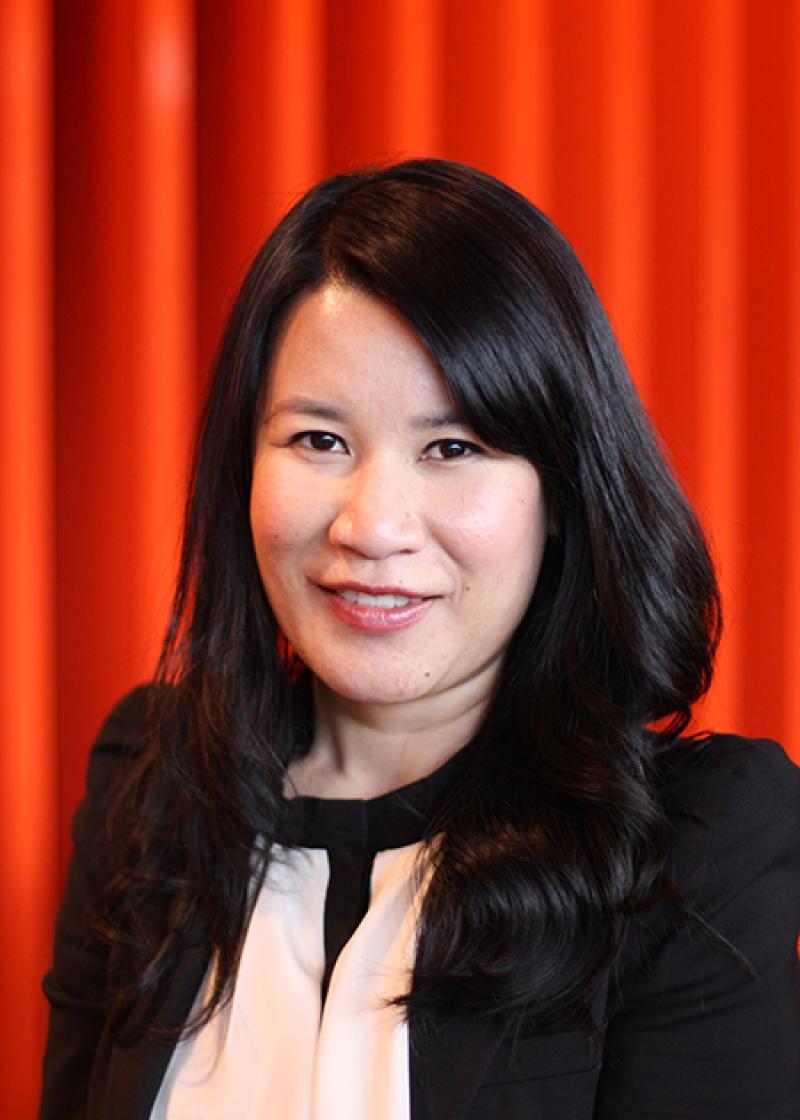 Portrait of Dr Lesley Cheng